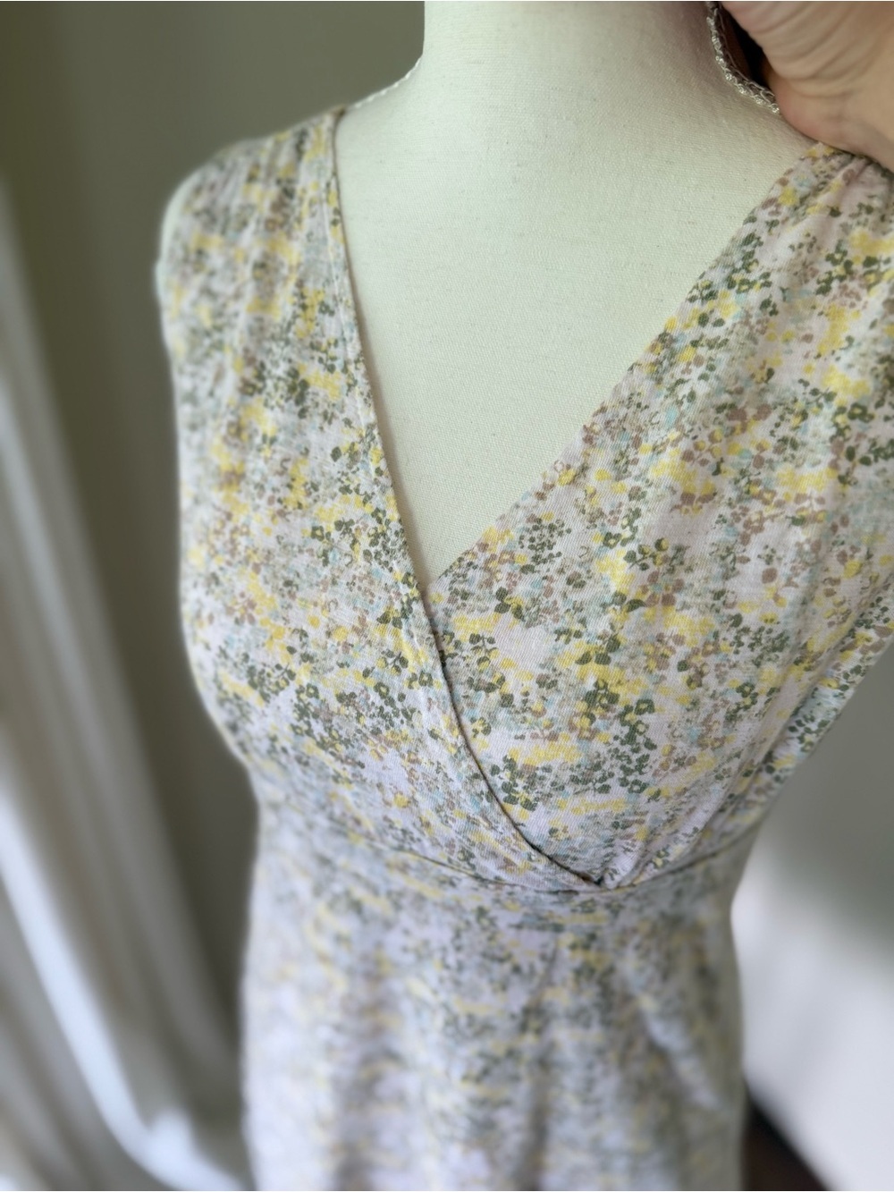 Eddie Bauer Sleeveless Floral Midi Dress Sundress White Yellow Olive Outdoor XS - Picture 3 of 7